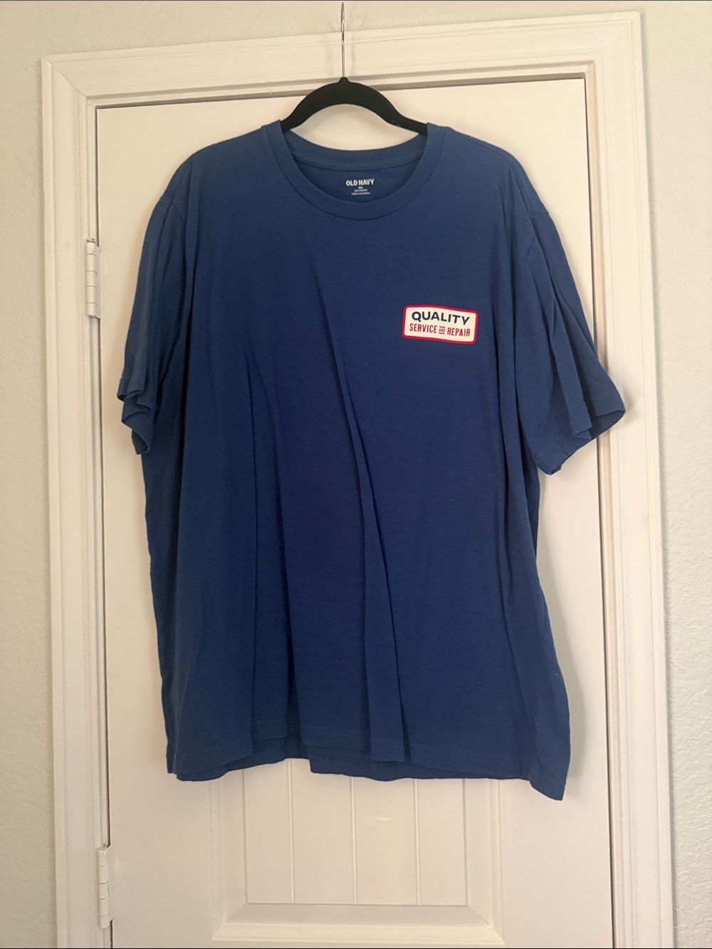 Old Navy Men's Navy Blue Graphic Crew Neck T-Shirt